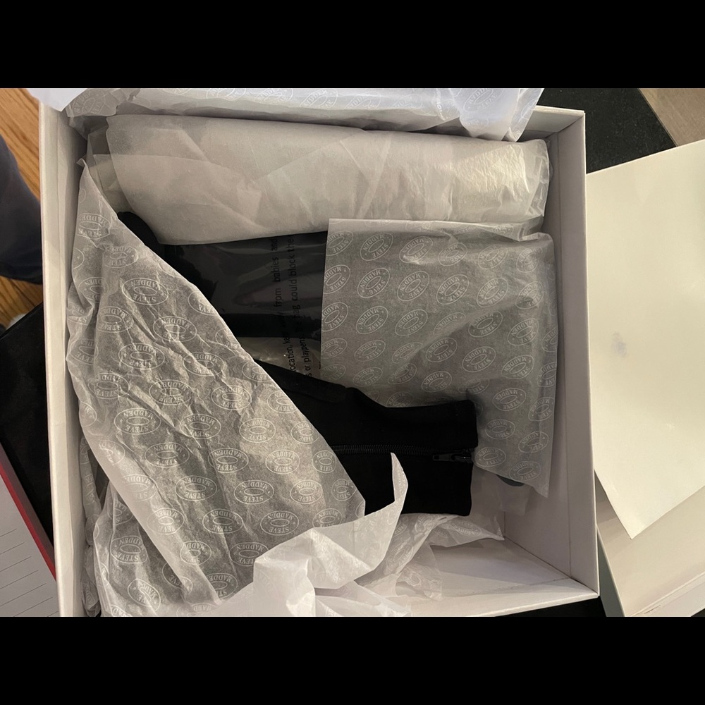 Steve Madden Pointed Toe Booties - Picture 3 of 6
